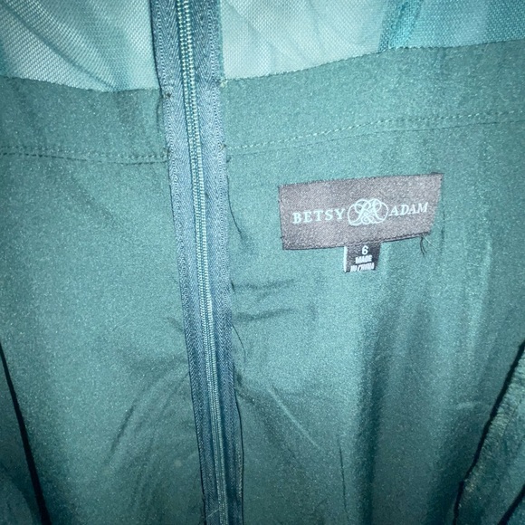 Betsy & Adam emerald green dress! - Picture 3 of 3